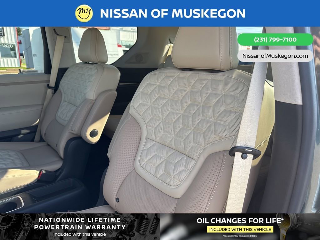 New 2025 Nissan Armada Platinum Reserve image 24