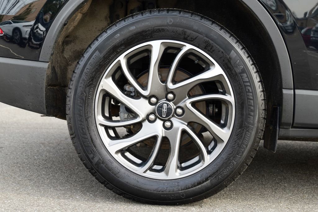 Used 2022 Lincoln Corsair AWD w/ Equipment Group 101A image 11