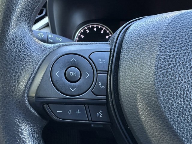 Used 2022 Toyota RAV4 XLE image 16