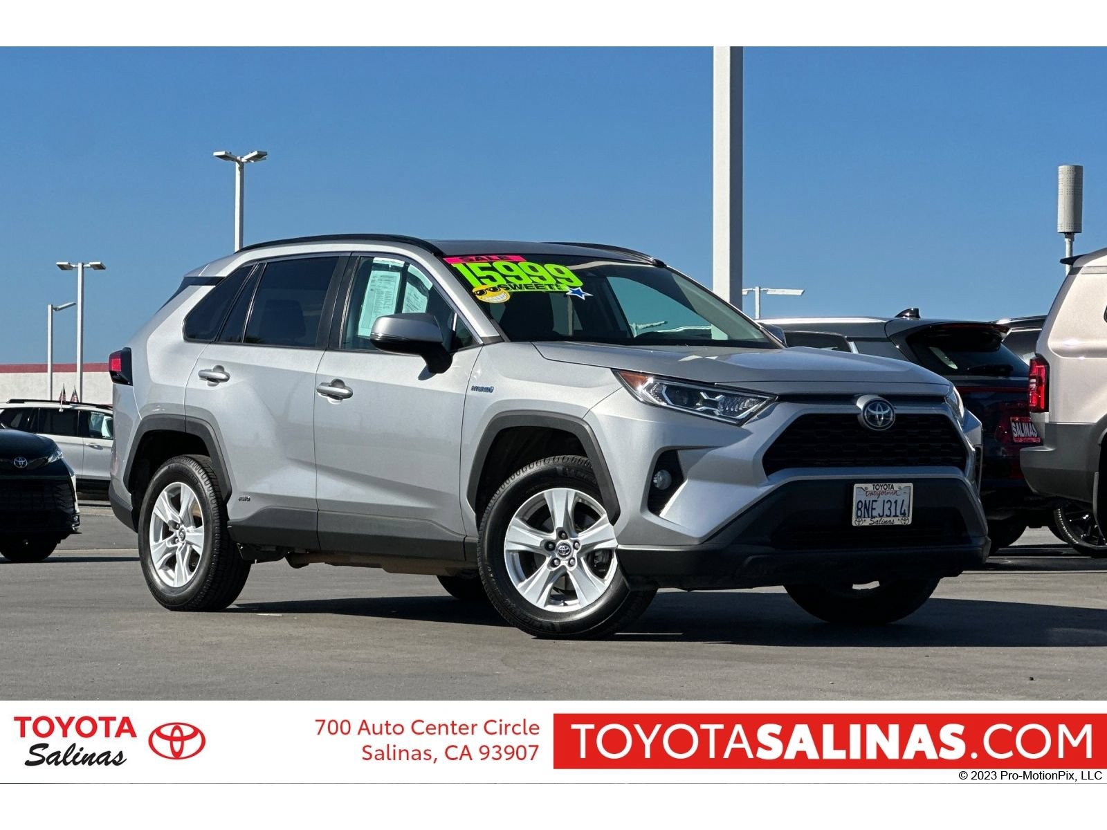 Used 2020 Toyota RAV4 XLE w/ Convenience Package AWD/4WD image 1