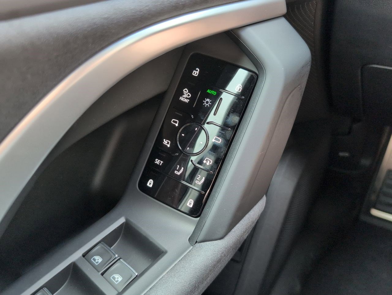 New 2025 Audi SQ5 Premium Plus image 14