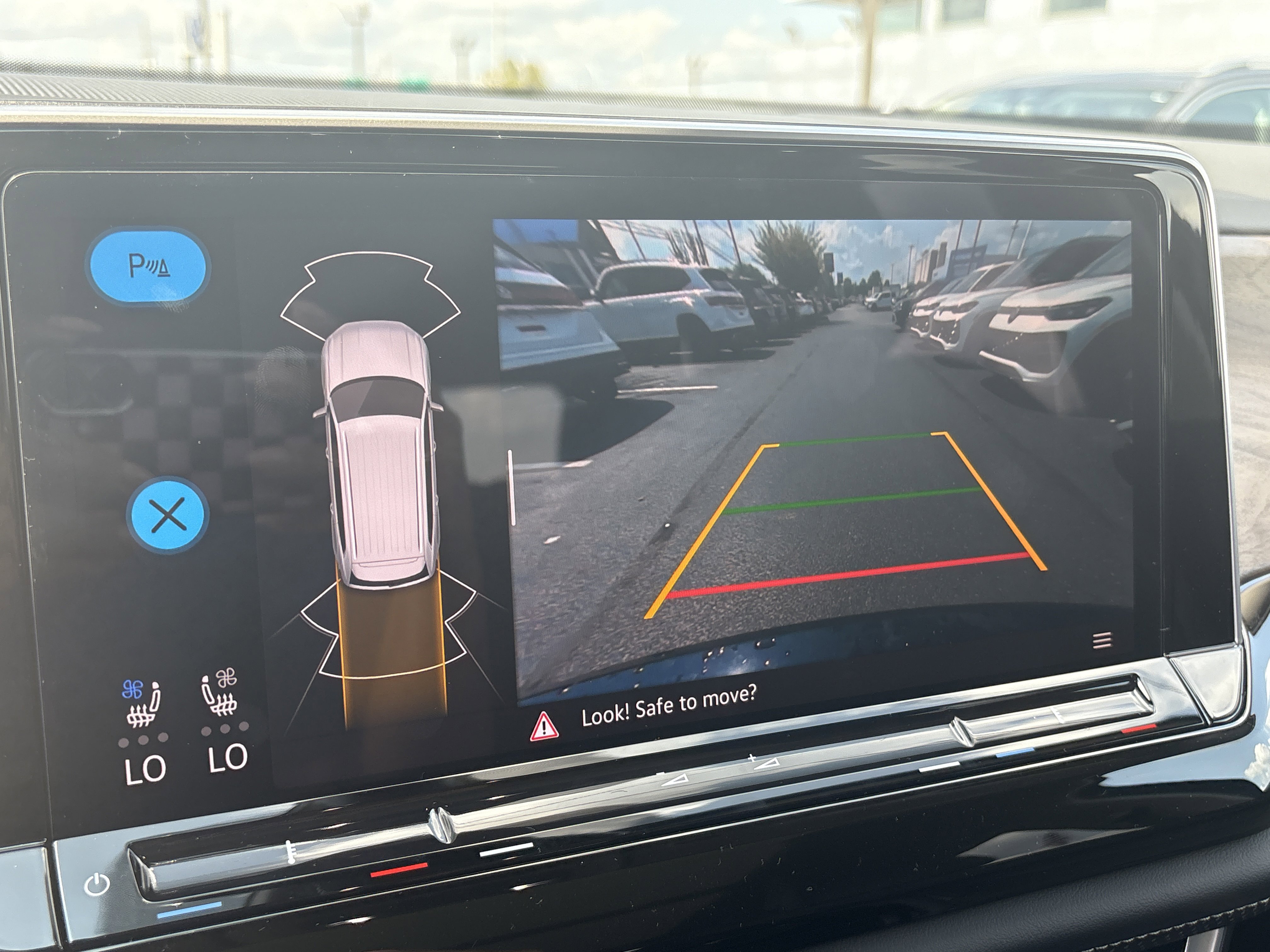 New 2026 Volkswagen Atlas SE image 19