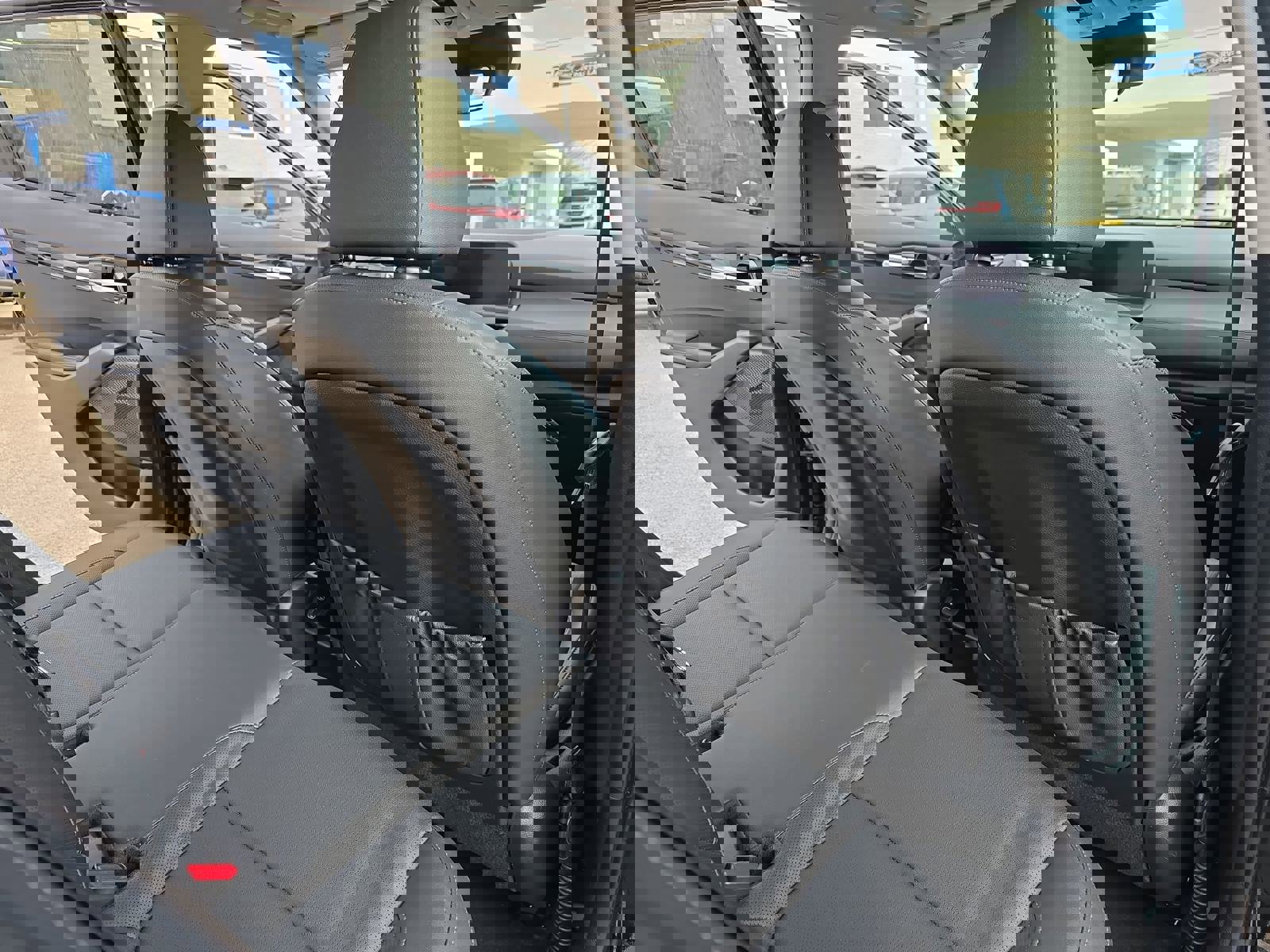 Used 2024 Kia Seltos SX w/ SX Sunroof Package image 12