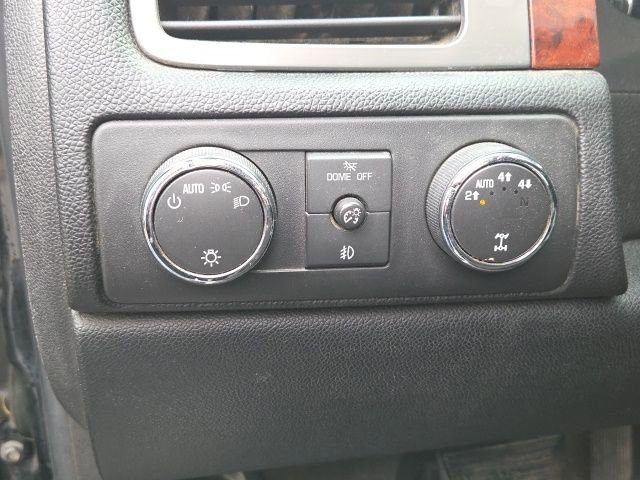 Used 2009 Chevrolet Avalanche LT image 24