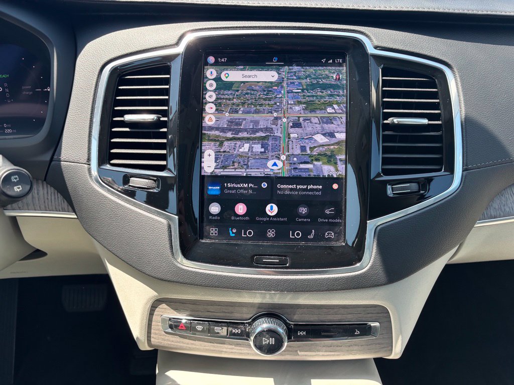 Certified 2023 Volvo XC90 T8 Ultimate w/ Lounge Package AWD/4WD image 9