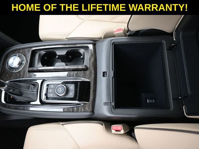 Used 2024 Nissan Armada Platinum w/ Captain's Chairs Package image 32