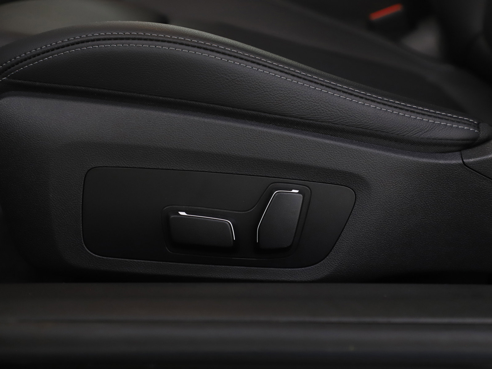 Used 2024 BMW M240i xDrive Coupe w/ Premium Package image 24