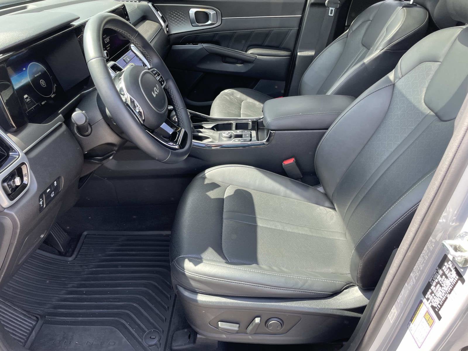 Used 2023 Kia Sorento SX FWD image 17