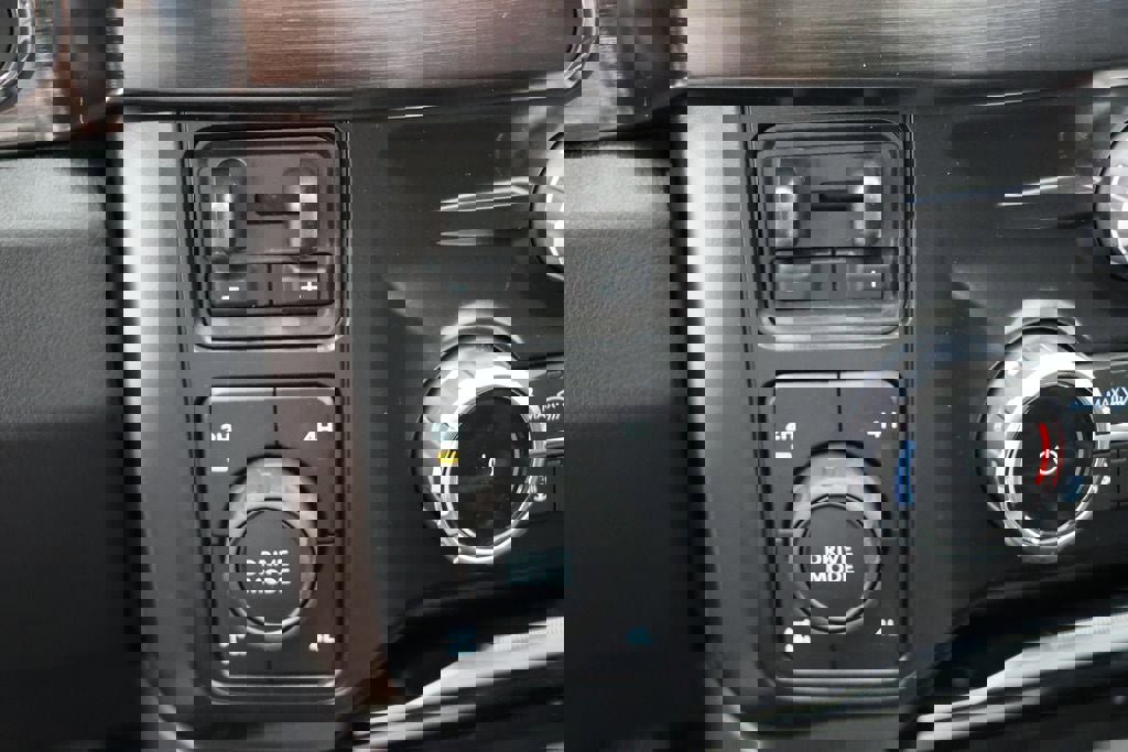 New 2026 Ford F250 Lariat image 27