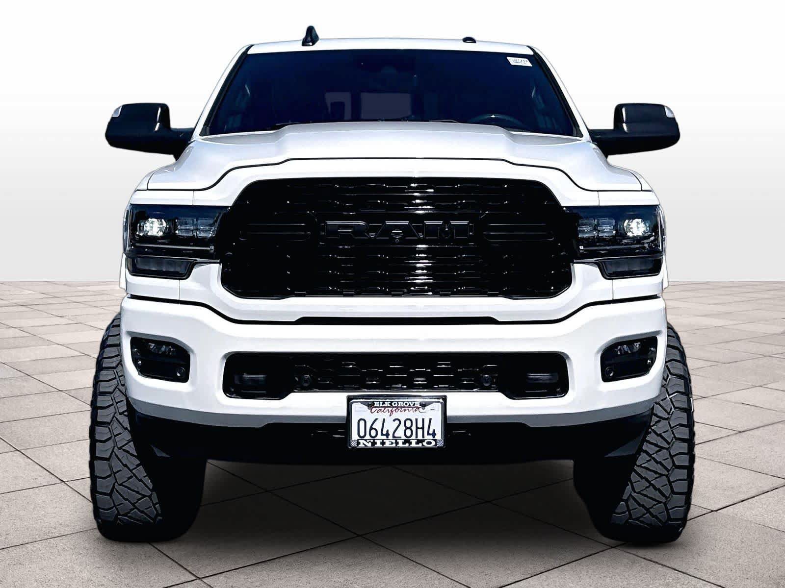 Used 2022 RAM 3500 Limited AWD/4WD image 2