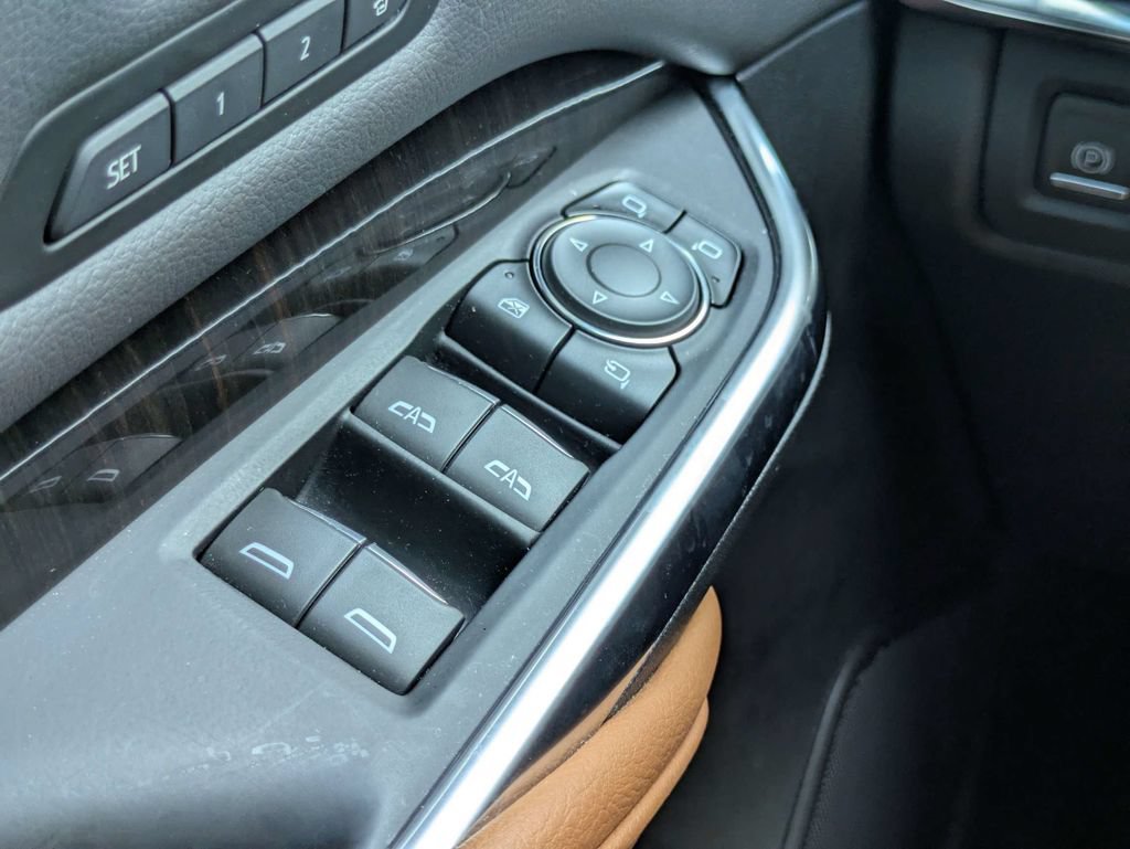 Used 2023 Cadillac XT4 Sport FWD image 26