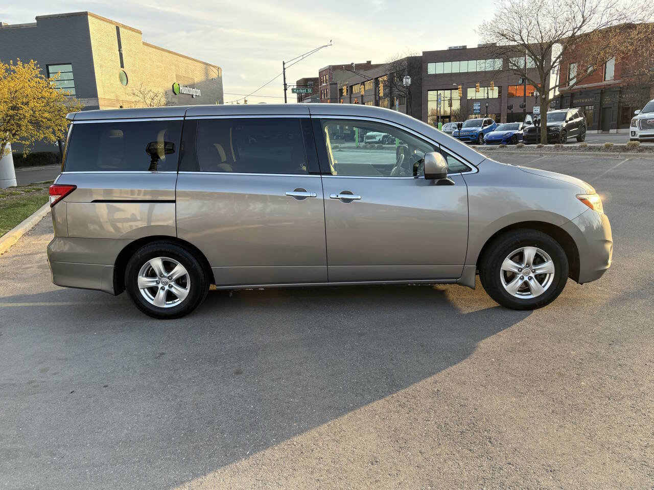 Used 2011 Nissan Quest SV image 8