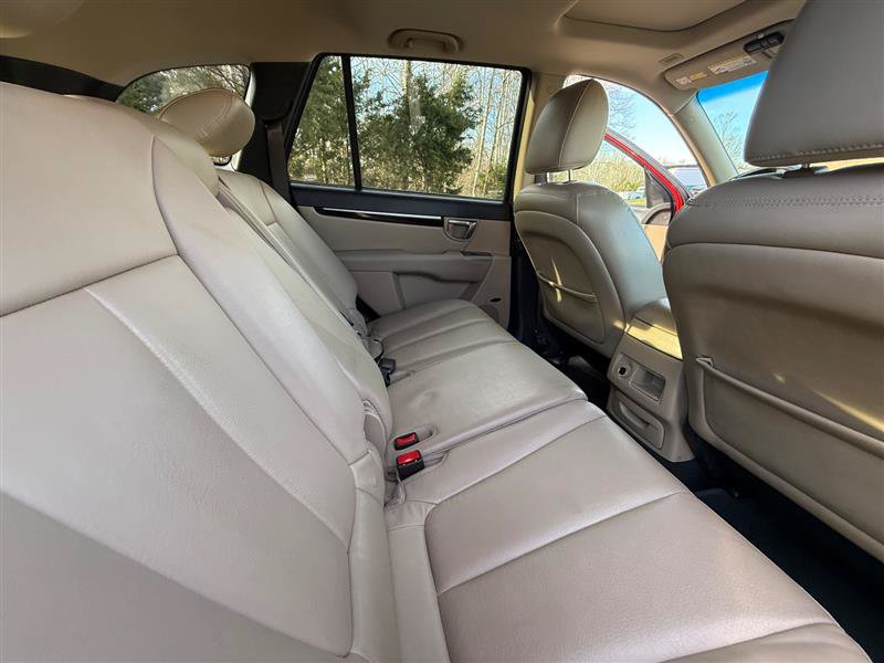 Used 2012 Hyundai Santa Fe Limited AWD/4WD image 23