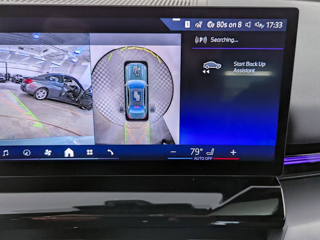 Used 2025 BMW 530i xDrive w/ Premium Package image 25