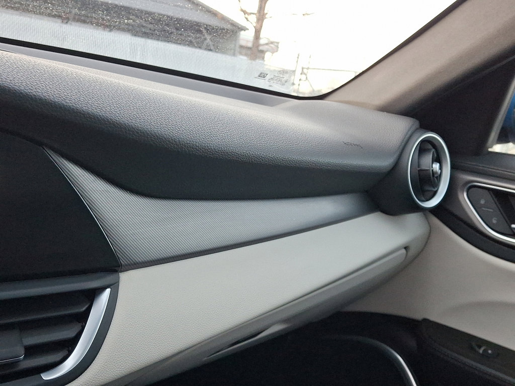 Used 2020 Alfa Romeo Giulia Ti Sport w/ Quick Order Package 22S Sport image 31