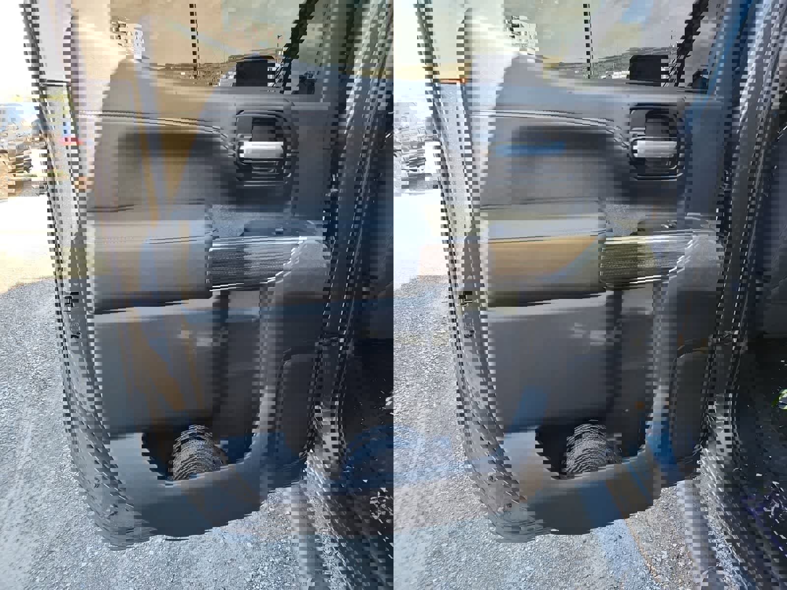 Used 2021 Chevrolet Silverado 1500 RST w/ Z71 Off-Road Package image 26