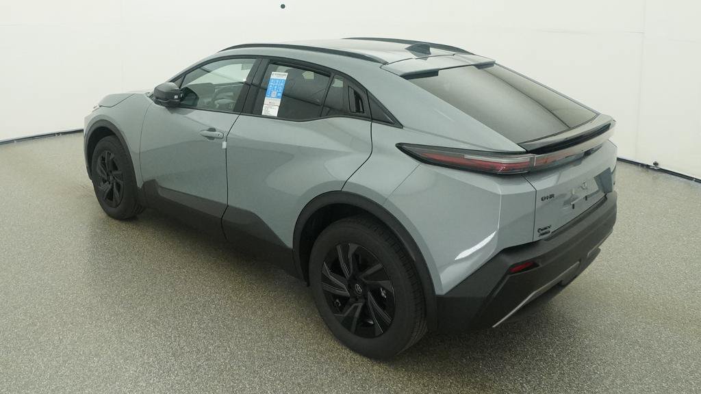 New 2026 Toyota C-HR w/ Cold Weather Package AWD/4WD image 8
