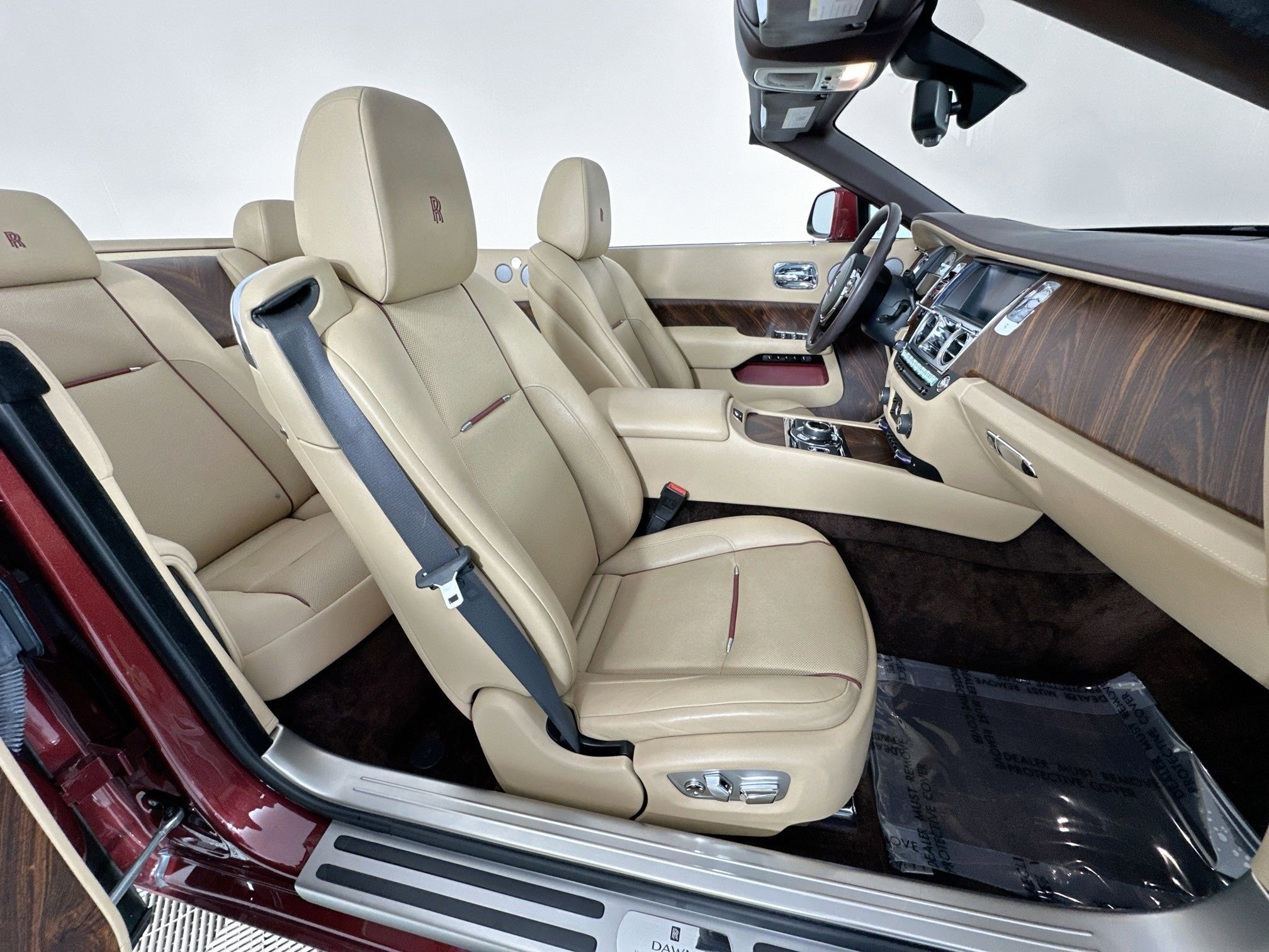 Certified 2017 Rolls-Royce Dawn RWD image 27