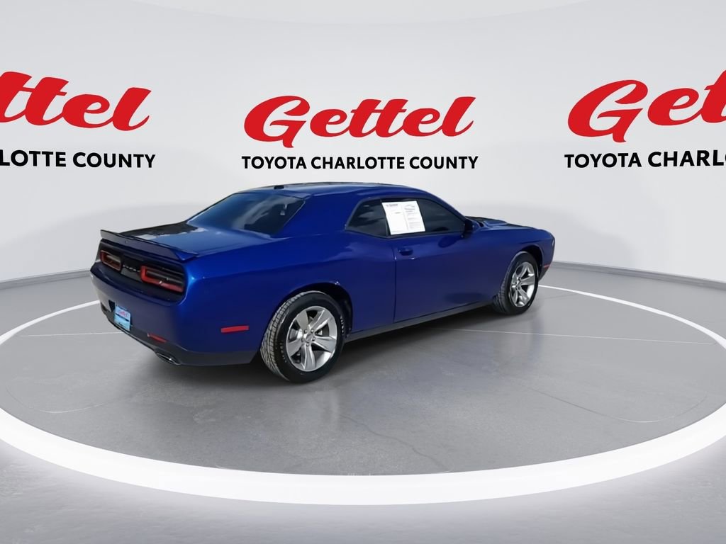 Used 2021 Dodge Challenger SXT image 8