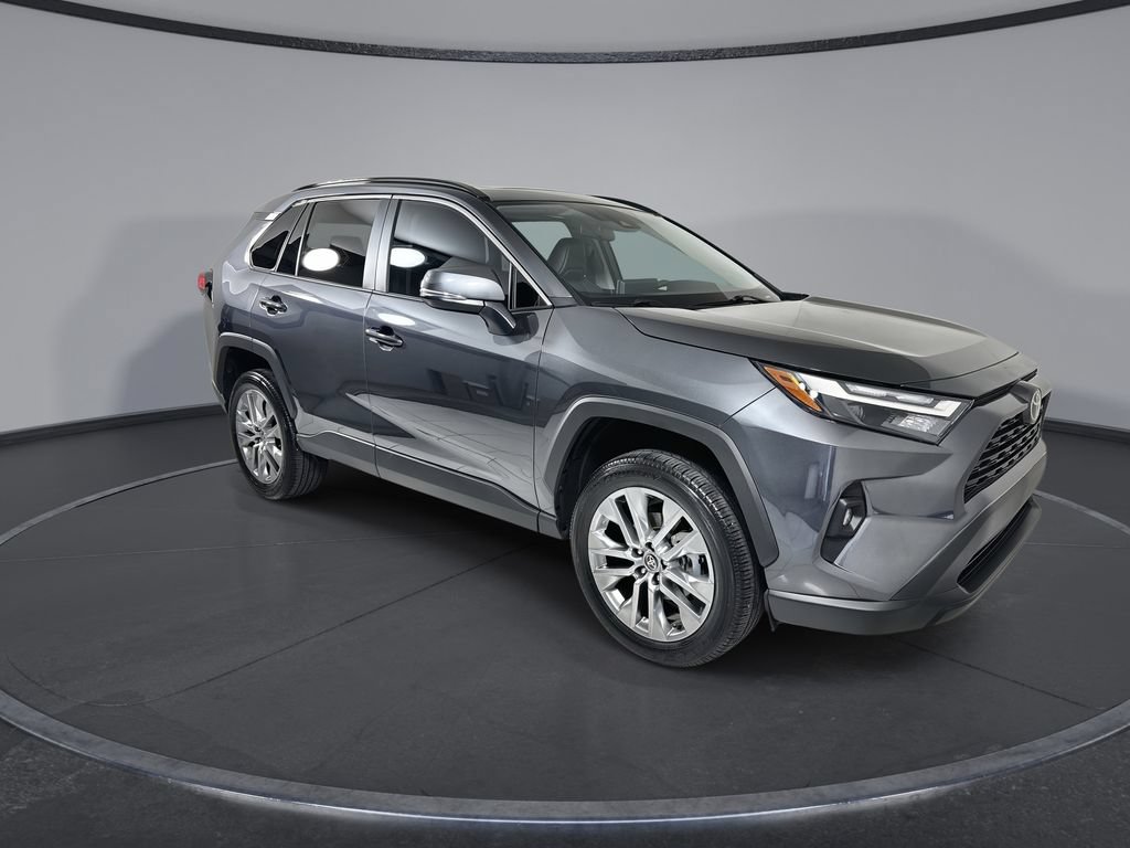 Used 2025 Toyota RAV4 XLE Premium FWD image 2