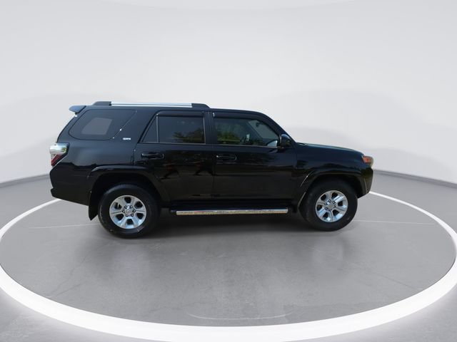Used 2020 Toyota 4Runner SR5 RWD image 9