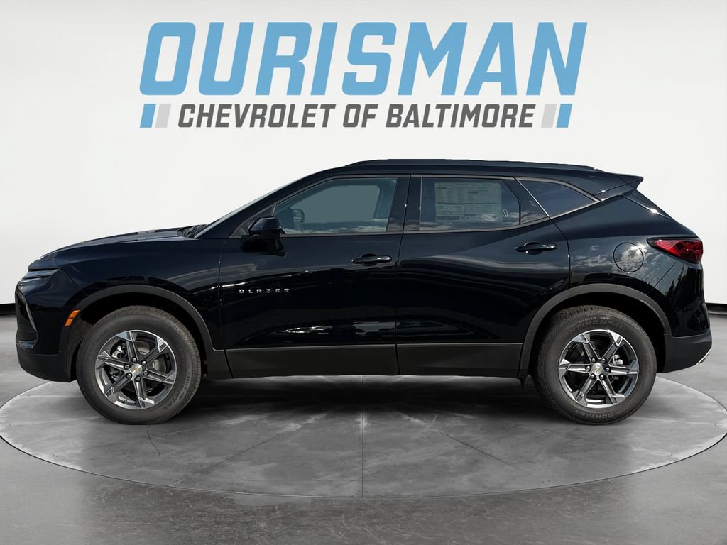 New 2026 Chevrolet Blazer LT w/ Convenience Package FWD image 3