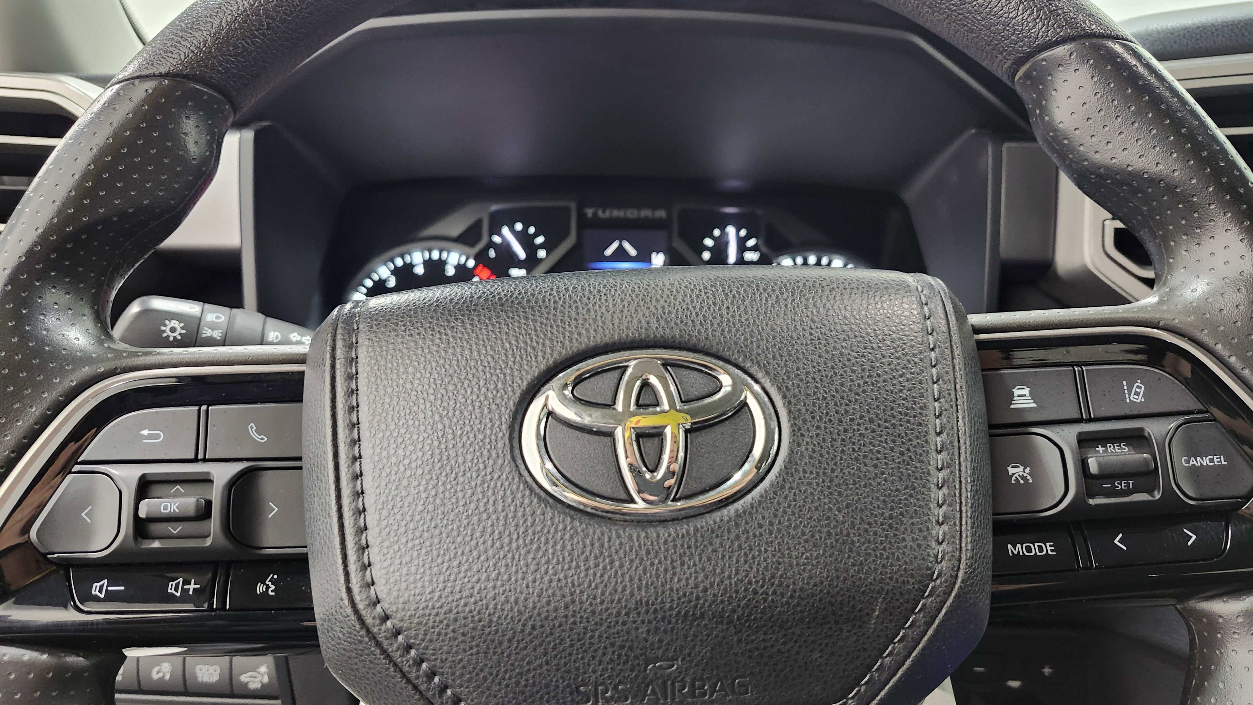 Used 2022 Toyota Tundra SR5 w/ SR5 Convenience Package image 18