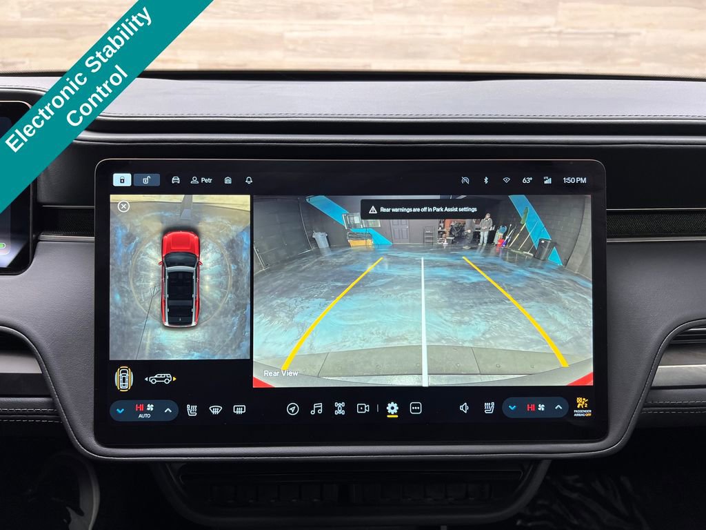 Used 2025 Rivian R1S Adventure image 7