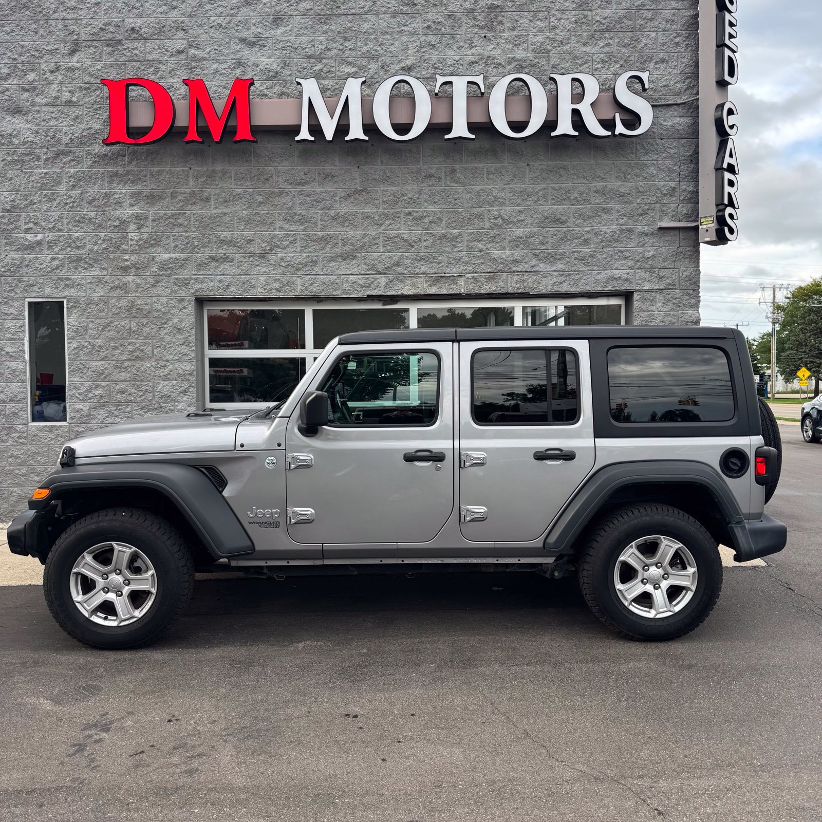 Used 2020 Jeep Wrangler Unlimited Sport S AWD/4WD image 4