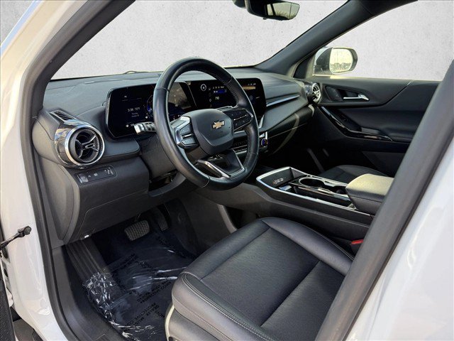 Used 2025 Chevrolet Equinox LT w/ Convenience Package II FWD image 10