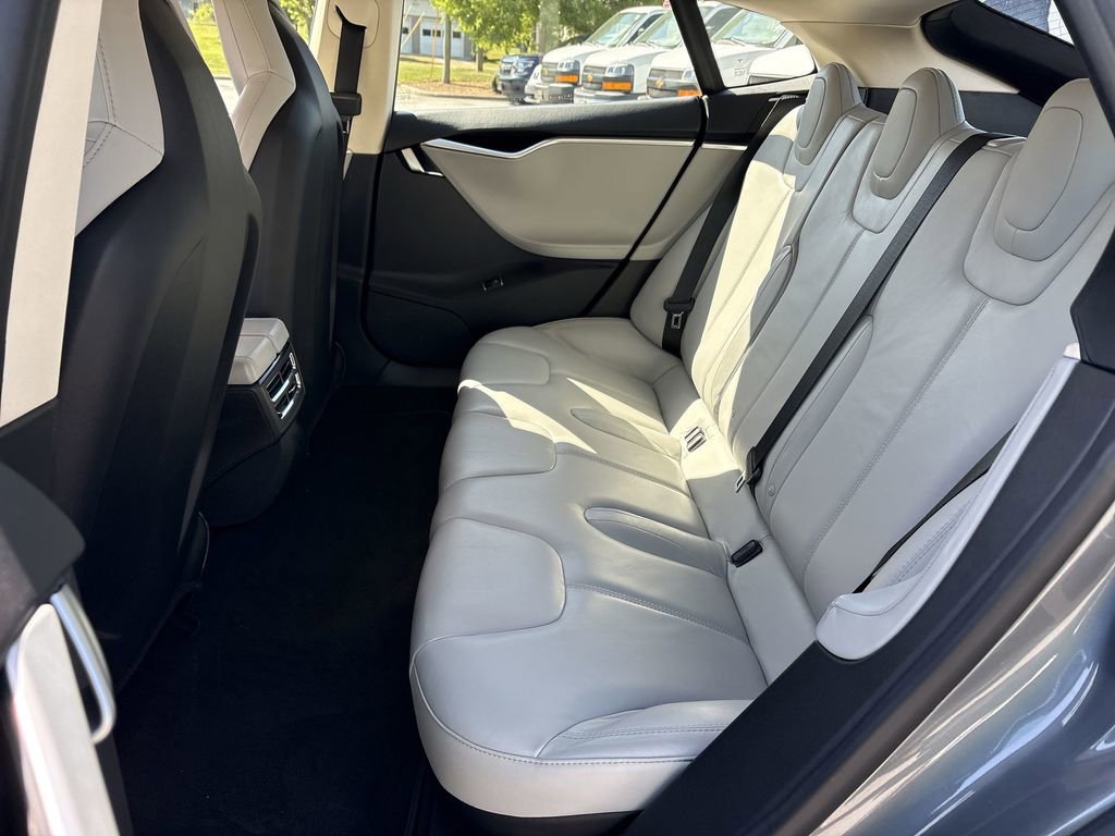 Used 2013 Tesla Model S RWD image 24