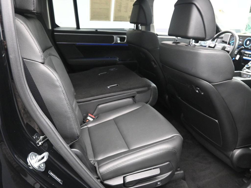 Used 2024 Hyundai Santa Fe Limited image 28