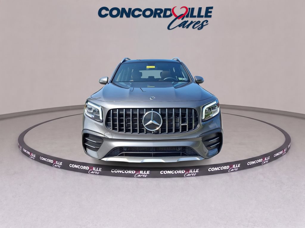 Used 2022 Mercedes-Benz GLB 35 AMG 4MATIC image 2