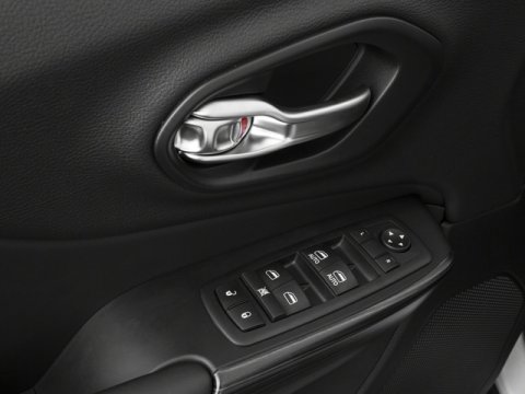 Used 2017 Jeep Cherokee Trailhawk image 19