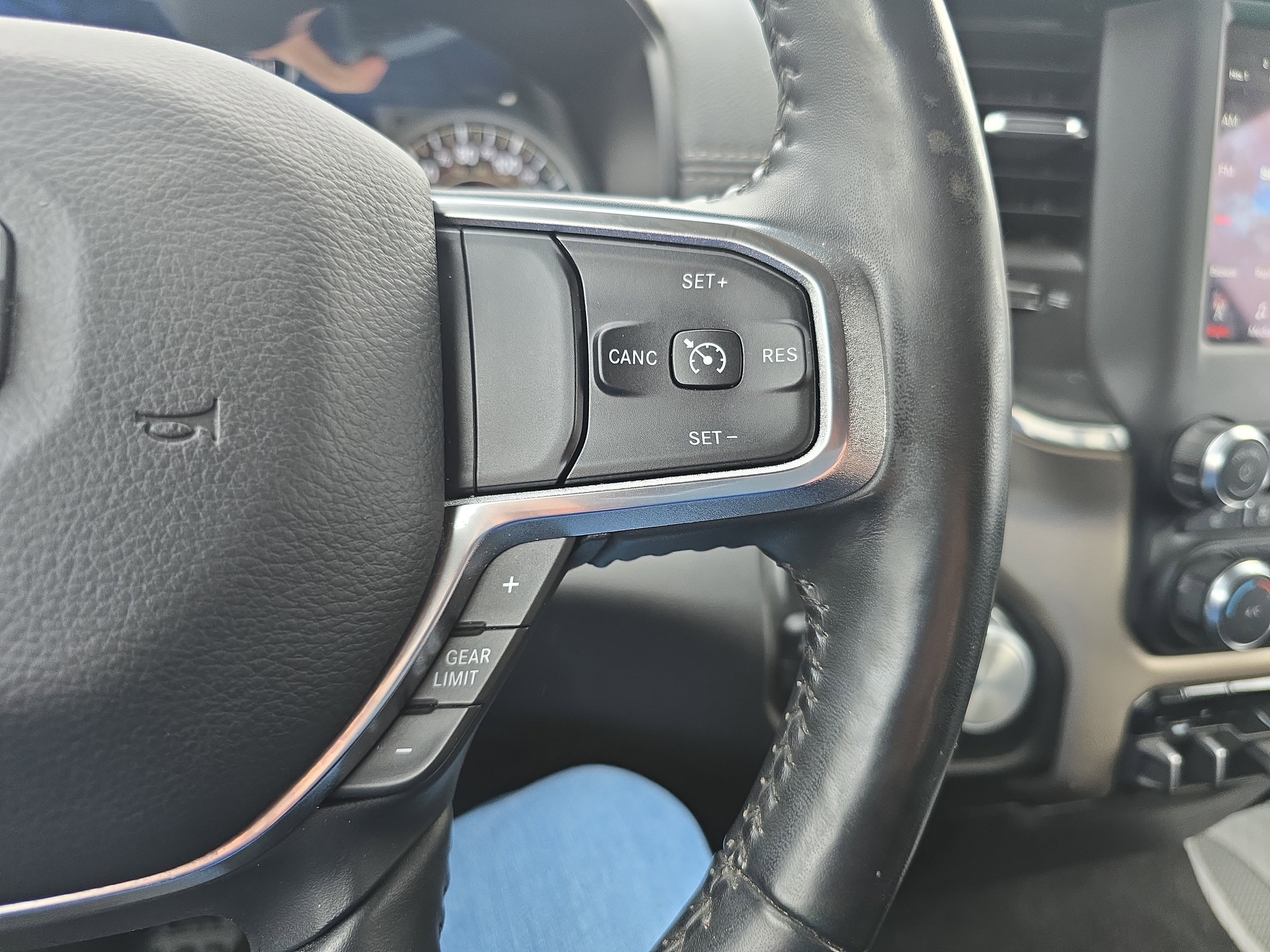 Used 2020 RAM 1500 Laramie image 23