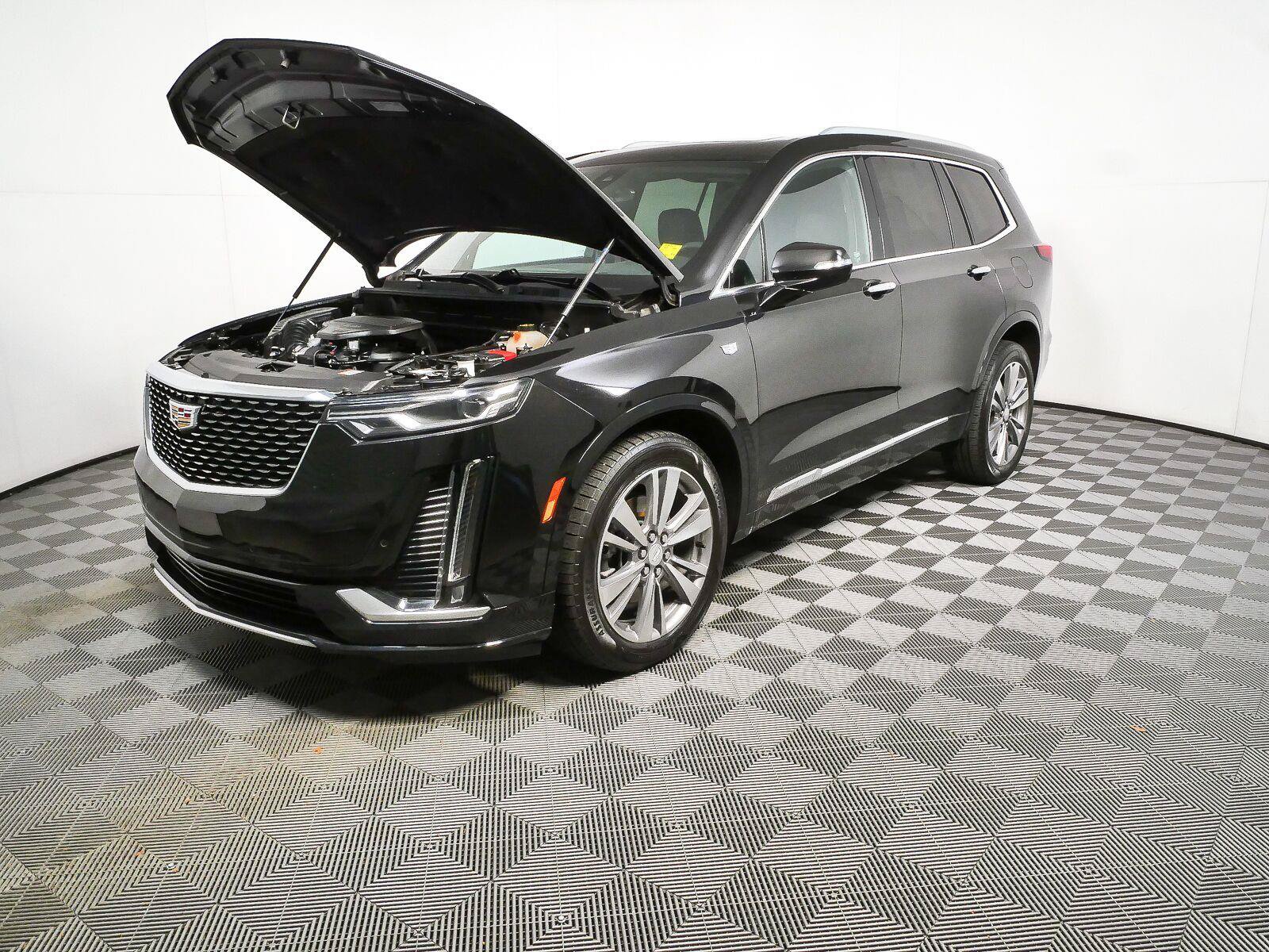 Used 2022 Cadillac XT6 Premium Luxury AWD/4WD image 37