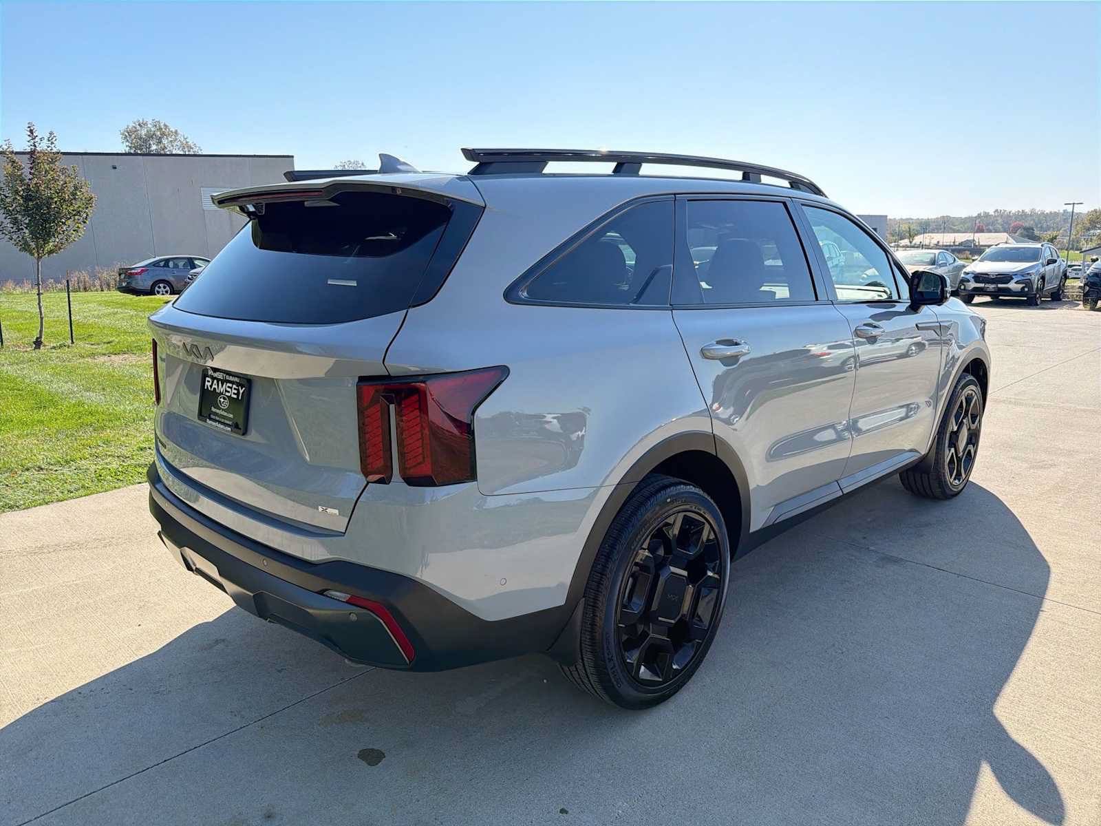 Used 2025 Kia Sorento SX Prestige AWD/4WD image 6