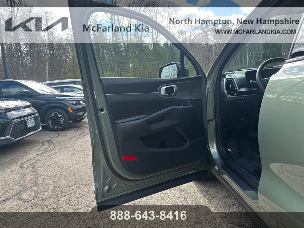 Used 2024 Kia Sorento X-Line EX image 12