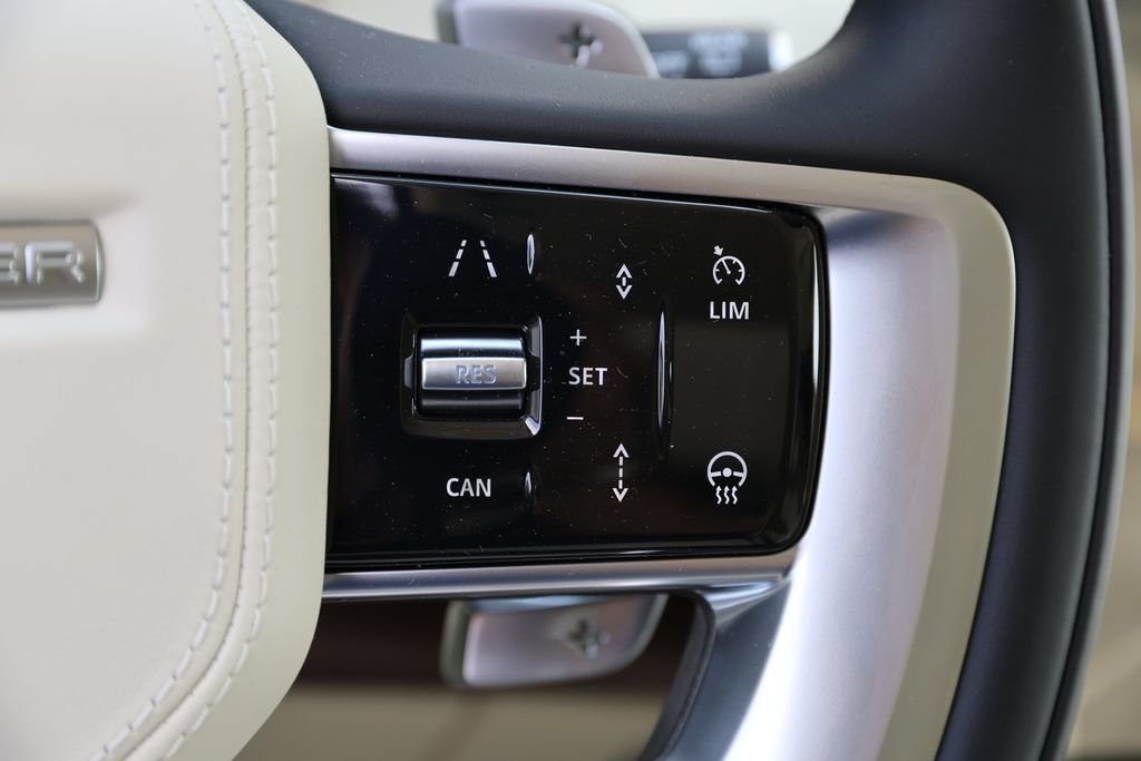 New 2026 Land Rover Range Rover SE AWD/4WD image 17