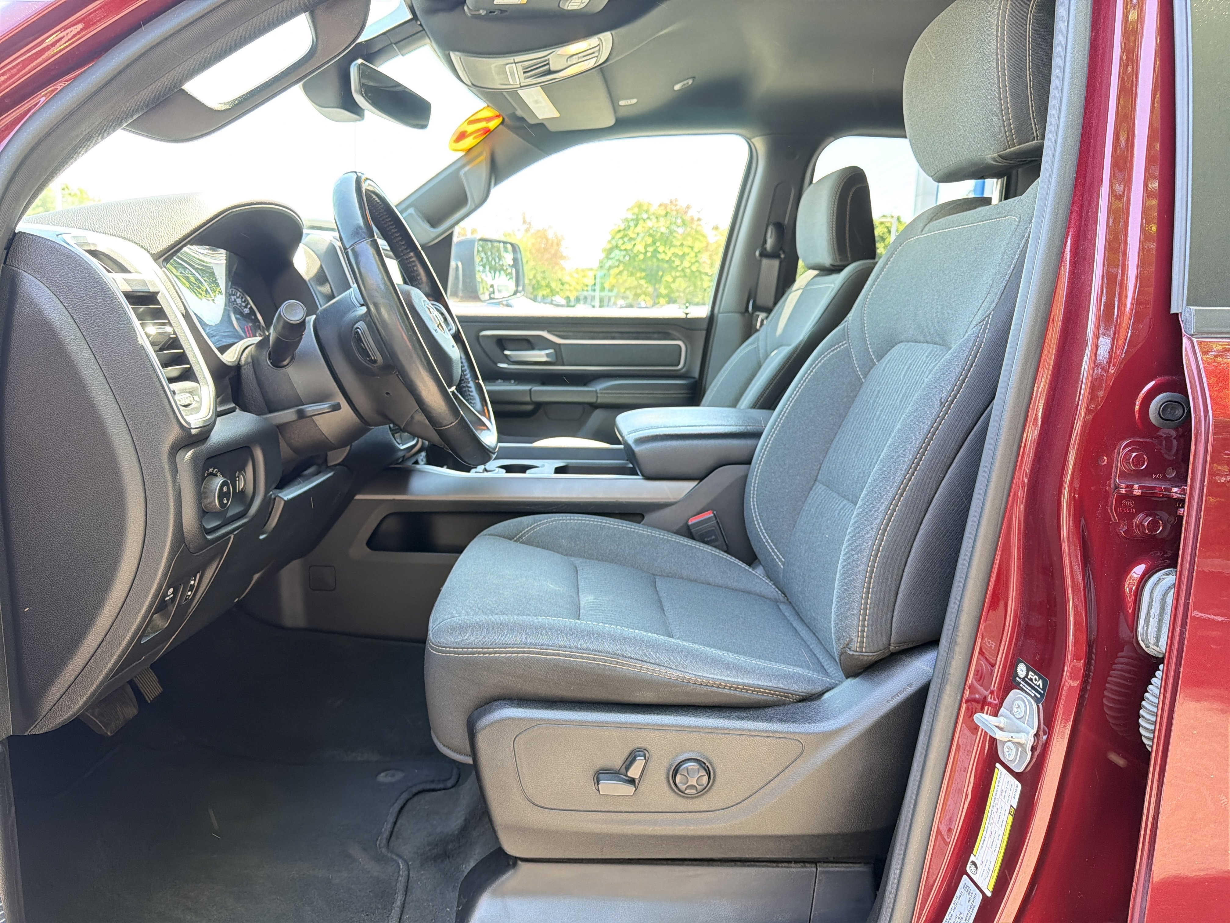 Used 2021 RAM 1500 Big Horn AWD/4WD image 16