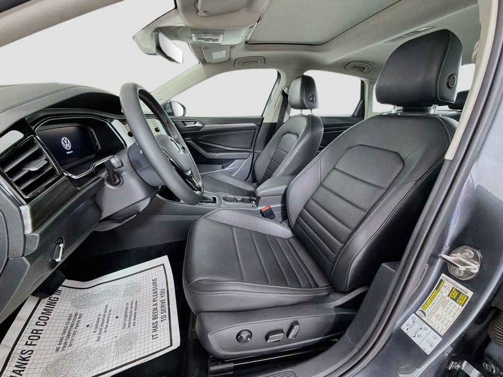 Used 2021 Volkswagen Jetta SEL FWD image 21