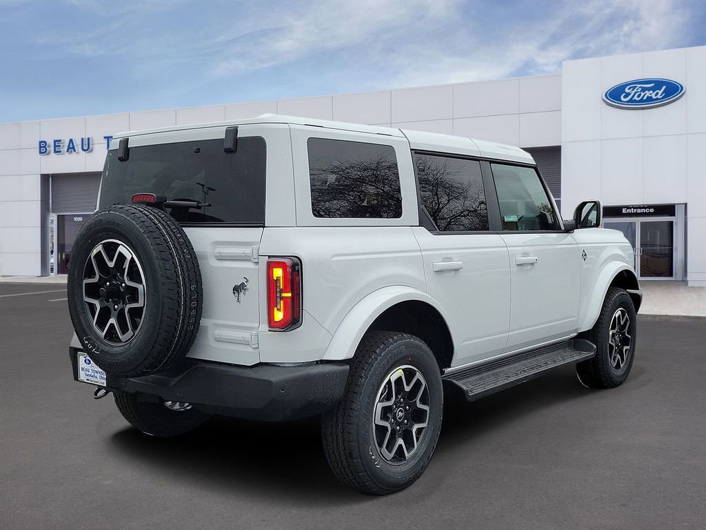 New 2025 Ford Bronco Outer Banks image 4