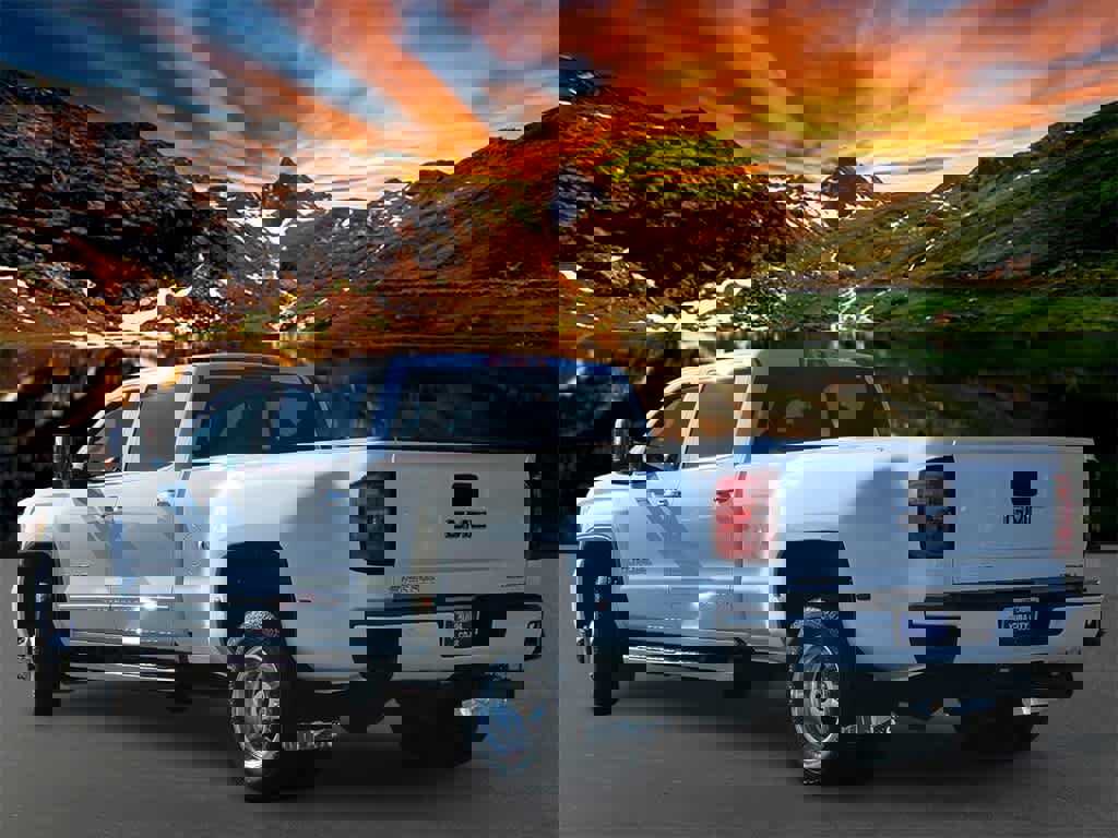 Used 2016 GMC Sierra 3500 Denali w/ Duramax Plus Package image 4