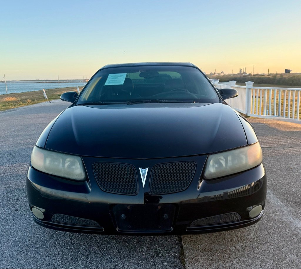 Used 2004 Pontiac Bonneville GXP image 2