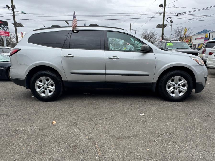Used 2016 Chevrolet Traverse LS AWD/4WD image 5