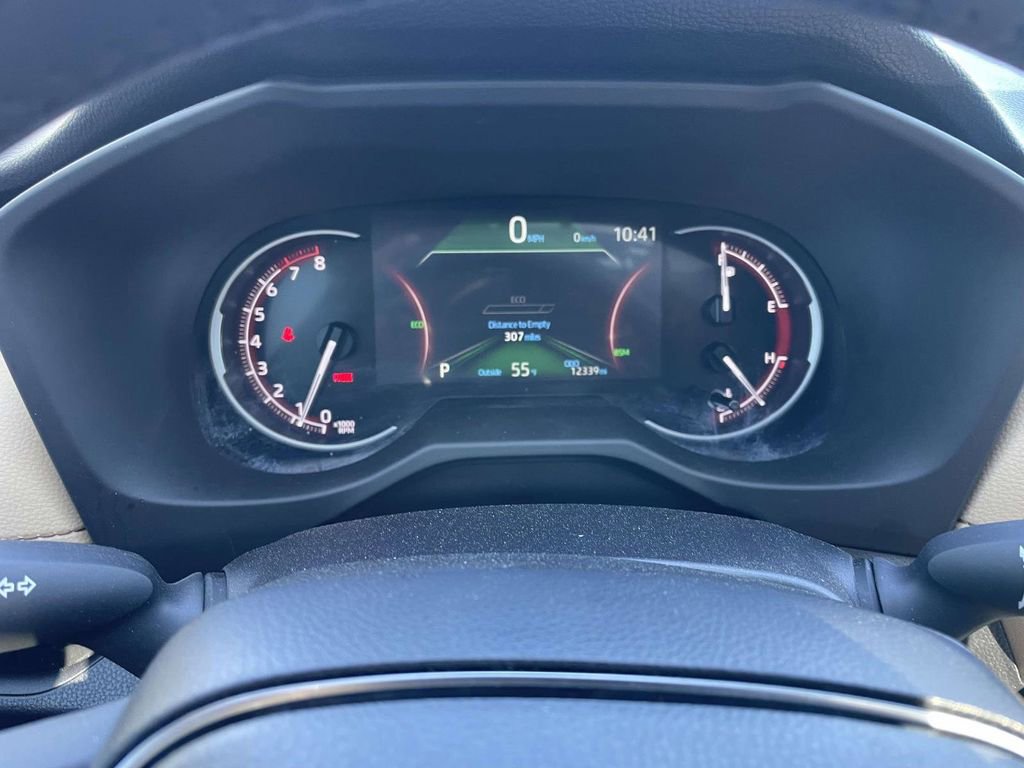 Used 2025 Toyota RAV4 XLE Premium FWD image 38