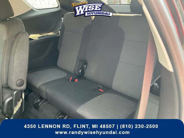 Used 2019 Chevrolet Traverse LT FWD image 19