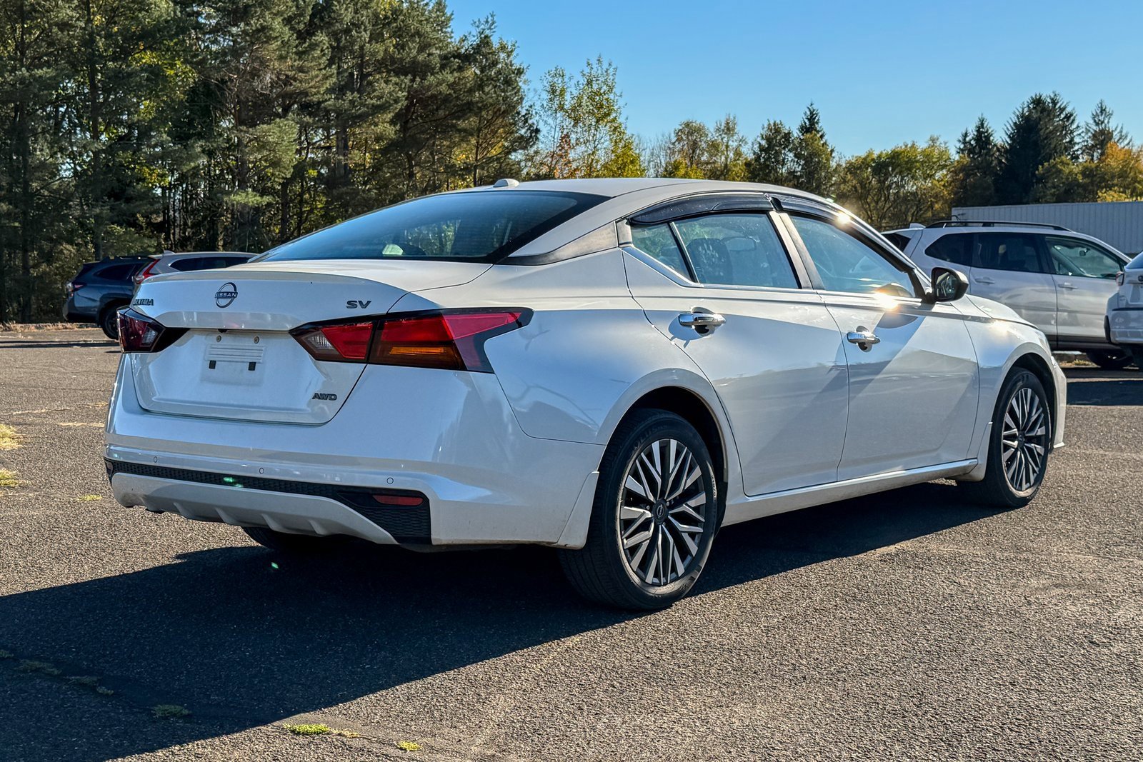 Used 2024 Nissan Altima 2.5 SV image 3