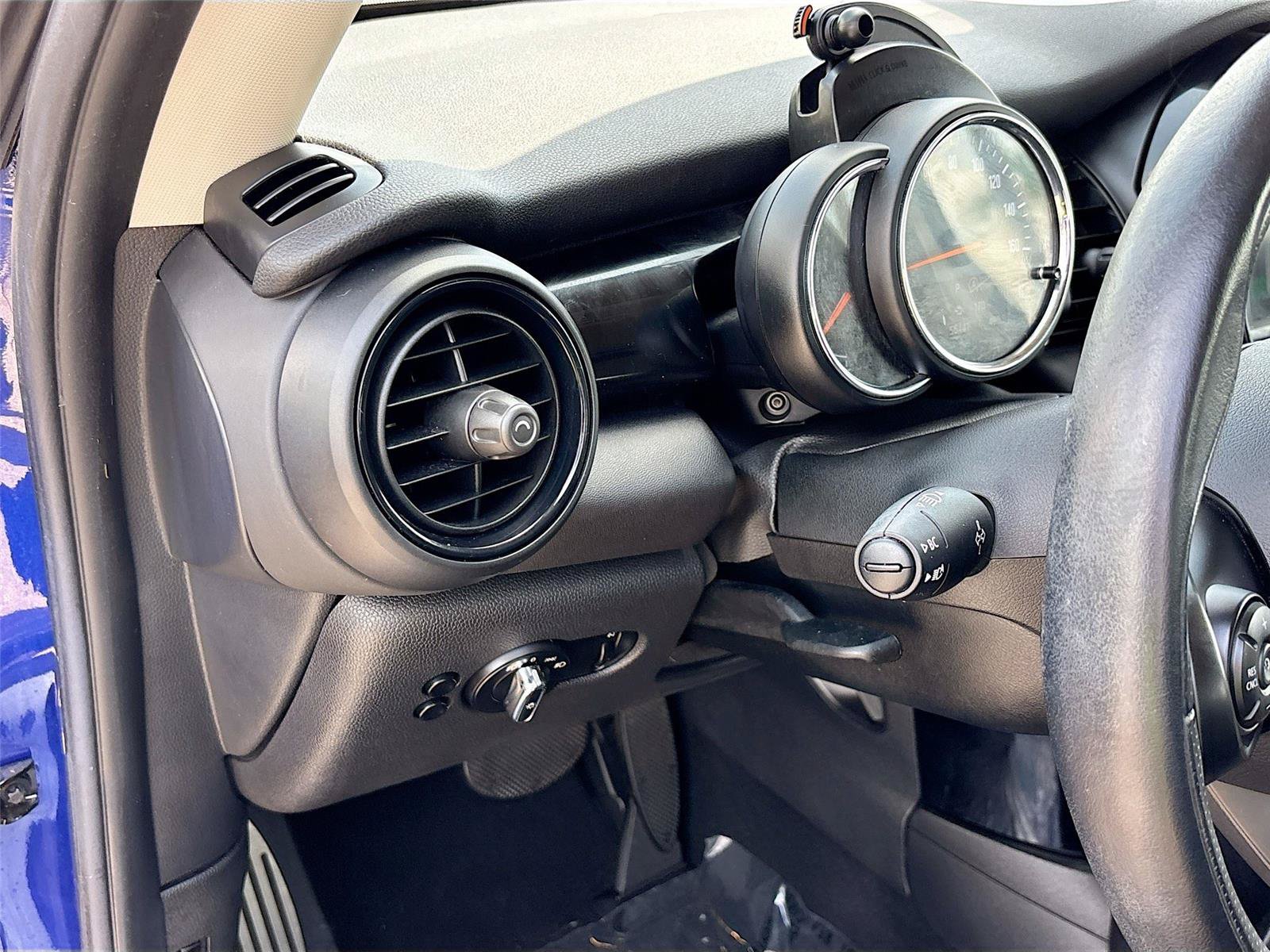 Used 2019 MINI Cooper S FWD image 10