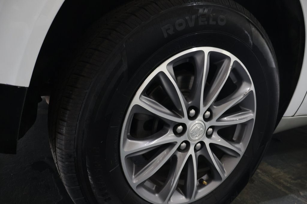 Used 2022 Buick Enclave Premium AWD/4WD image 32